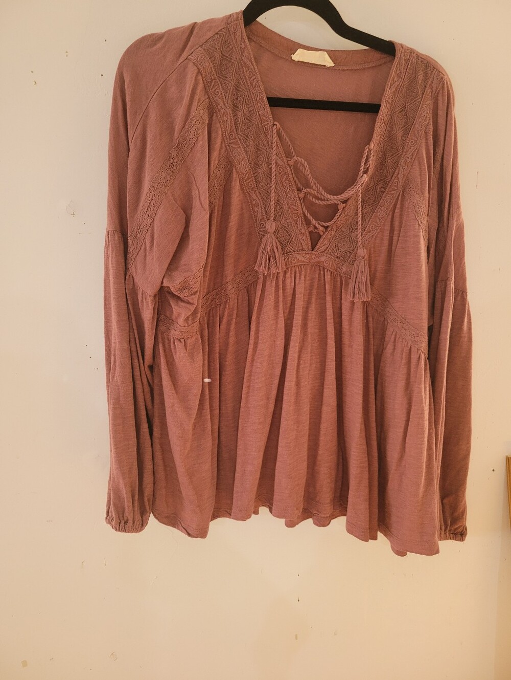 Lucky Brand L Oversized Boho Lace-Up Peasant Top in Dusty Rose